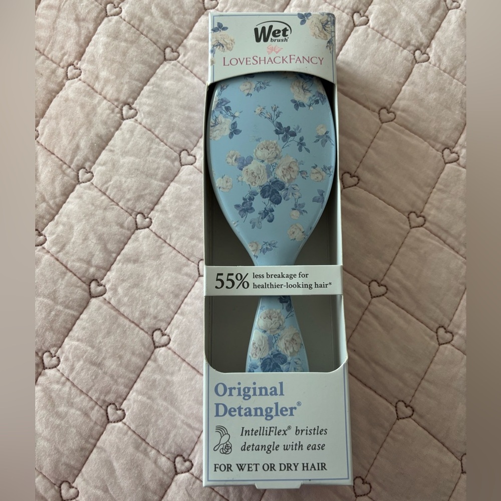LoveShackFancy X Wet Brush Original Detangler Round Brush Everblooming Rosettes - Picture 2 of 4